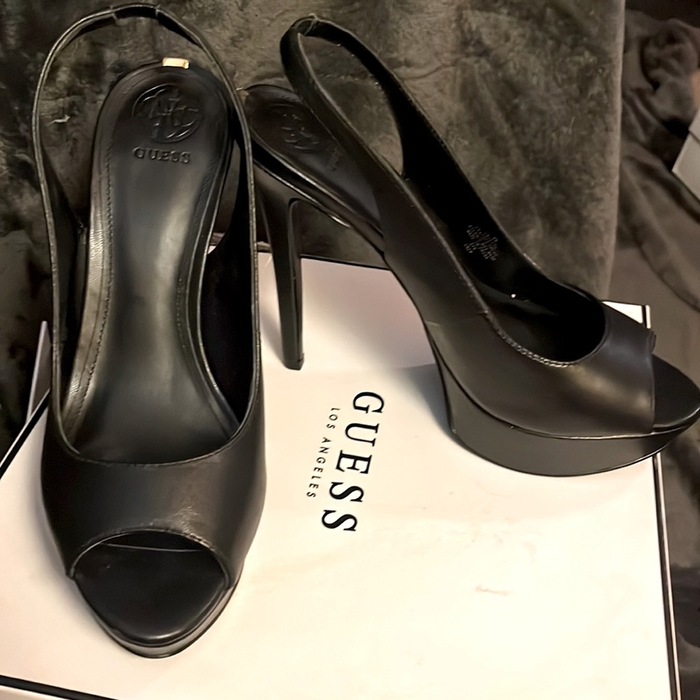 Guess black high heals stiletto pumps